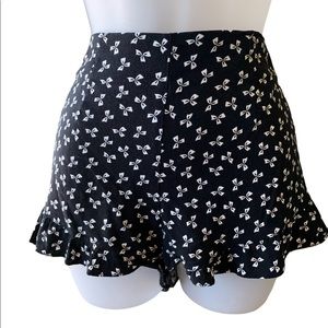 Urban Outfitters Cooperative High Waisted Shorts Black & White Floral Size 2